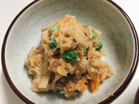 食物繊維がとれる！きのこたっぷりのおからの煮物